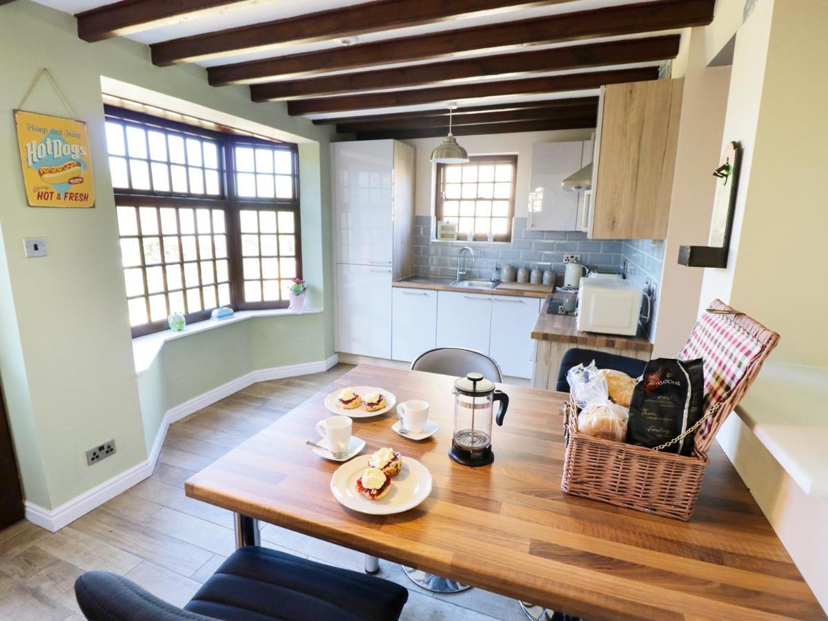 King'S Cottage Crakehall エクステリア 写真