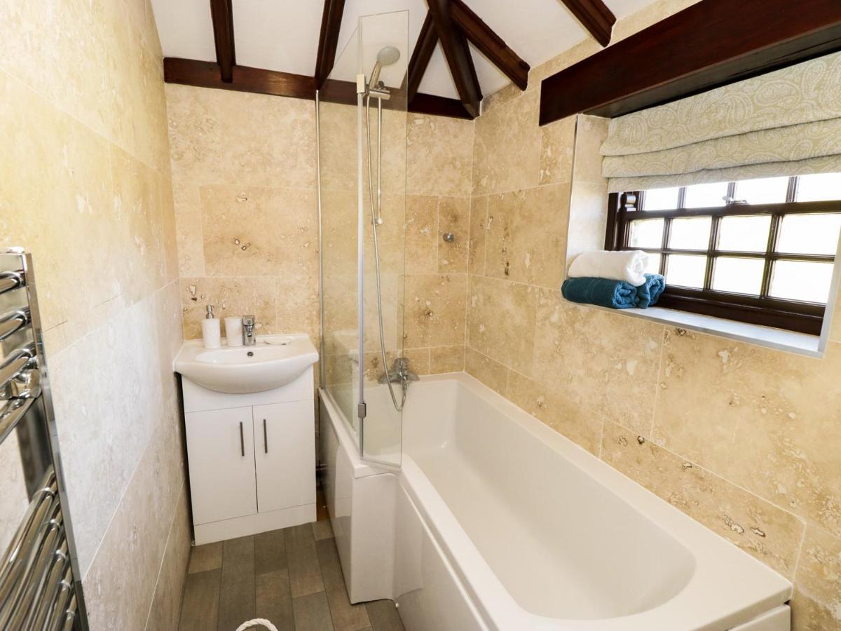 King'S Cottage Crakehall エクステリア 写真